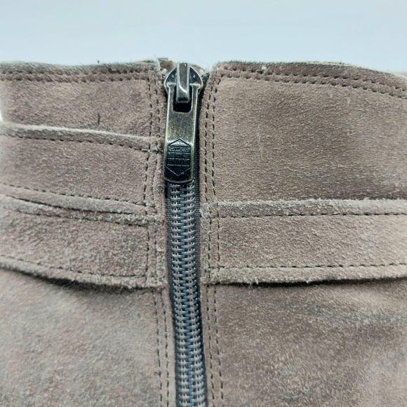 Vince Camuto Hasia Tan Suede Bootie 8.5 - Picture 4 of 5